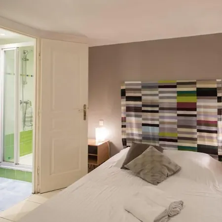 Apartment Cosy 32M- In The Historical Centrenear Beach Nice
