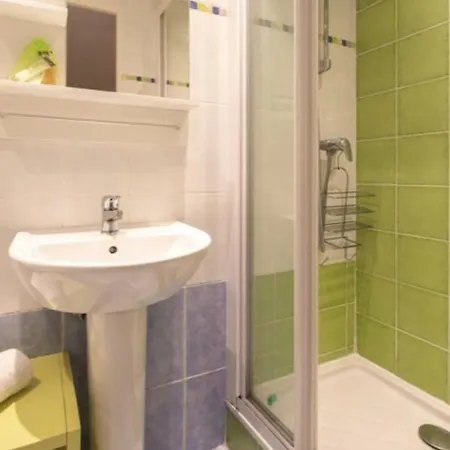 Daire Cosy 32M- In The Historical Centrenear Beach *